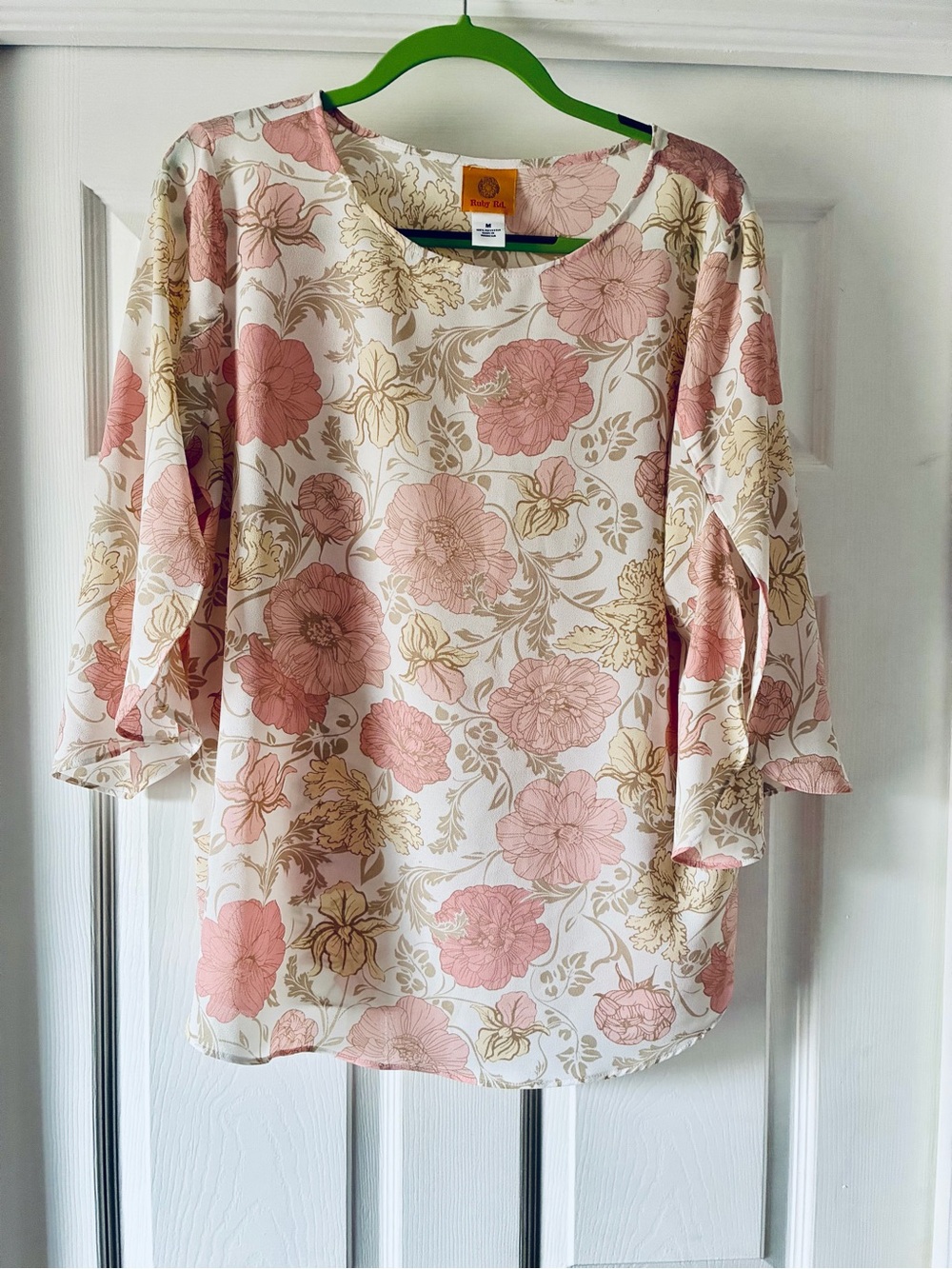 Ruby Rd. Pink and Cream Floral Scoop-Neck Blouse medium